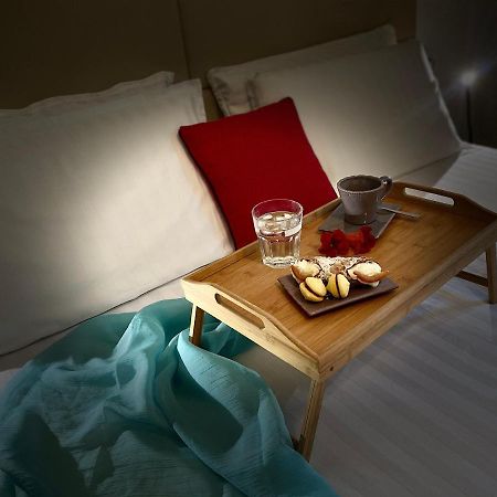 Casa Carolina: King Size Bed Across From Golden Beach Desenzano del Garda Exteriér fotografie