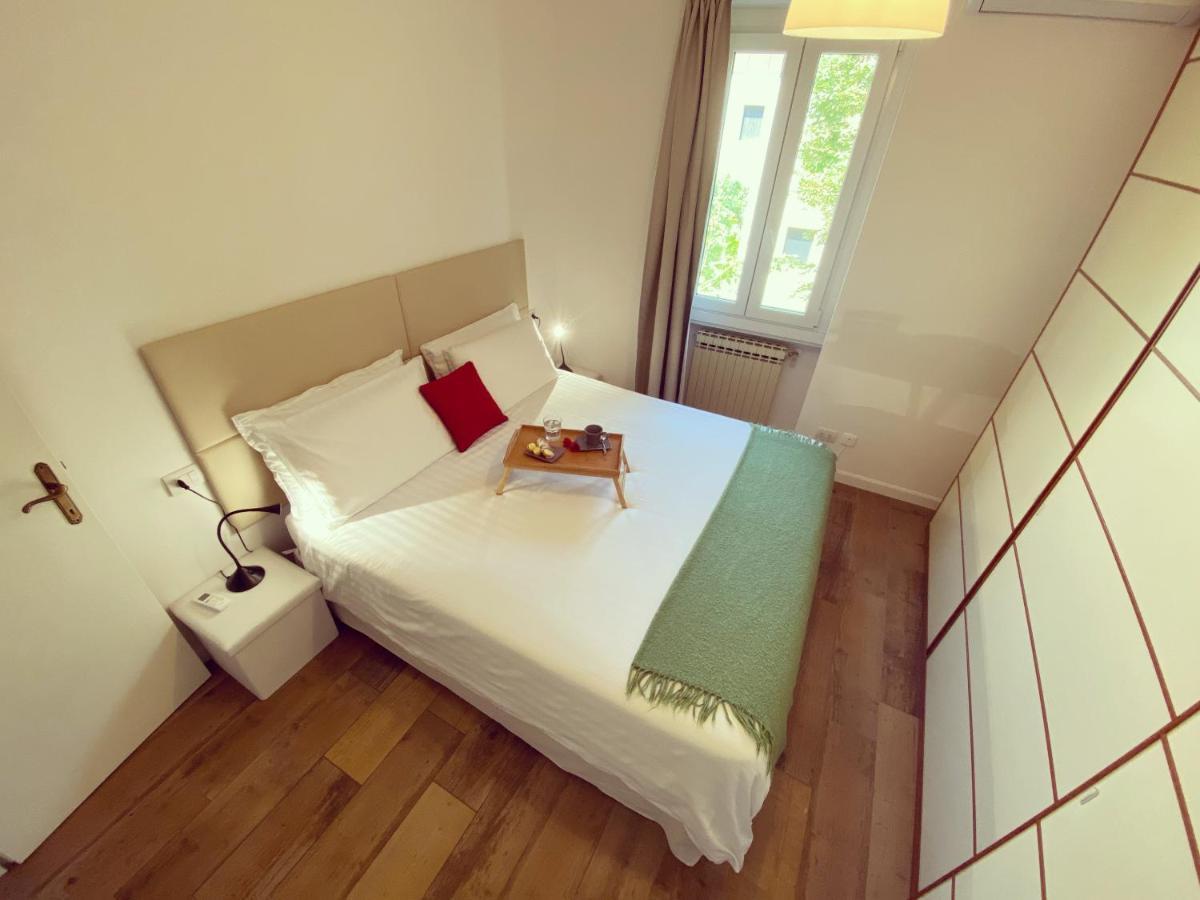 Casa Carolina: King Size Bed Across From Golden Beach Desenzano del Garda Exteriér fotografie