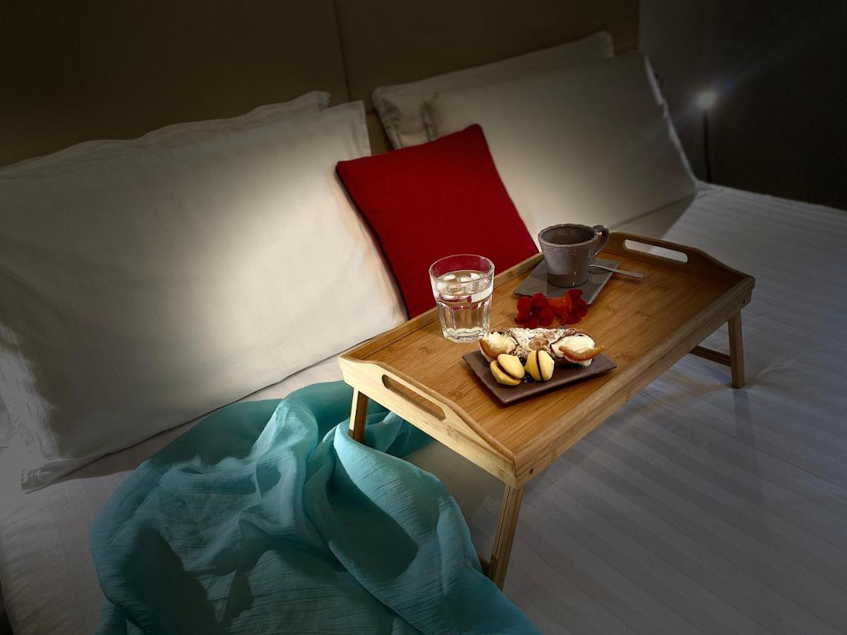 Casa Carolina: King Size Bed Across From Golden Beach Desenzano del Garda Exteriér fotografie